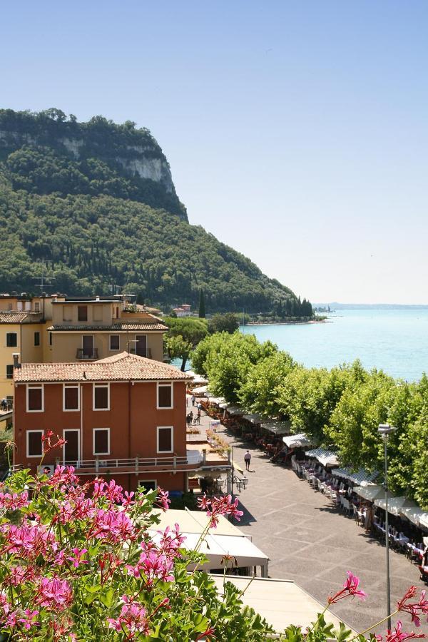 Hotel Tre Corone Garda  Exterior photo